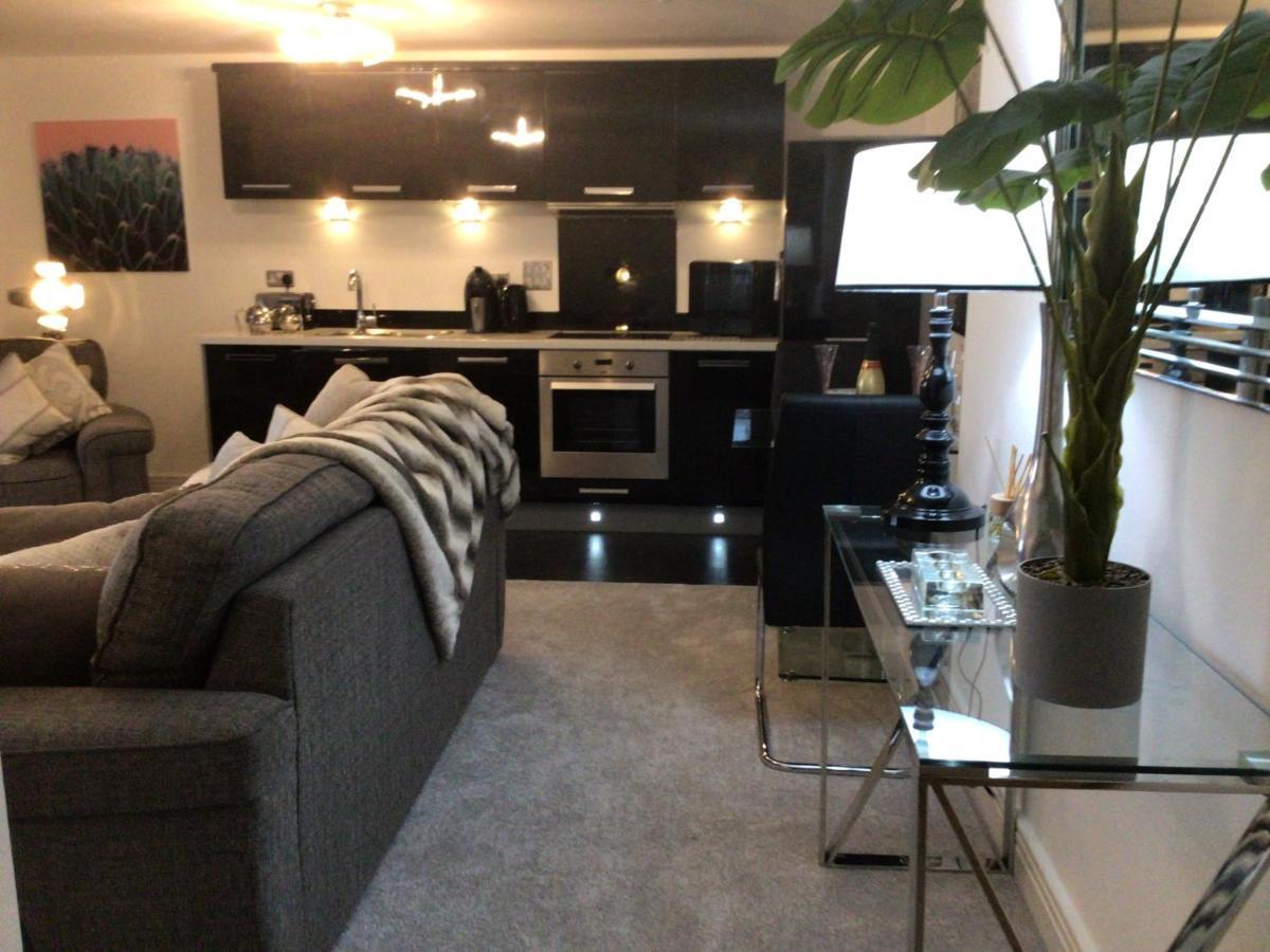 Luxurious River View Apartment With Terrace Worcester Ngoại thất bức ảnh
